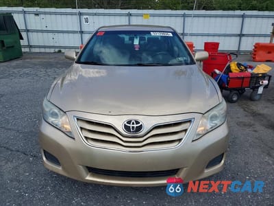 Piąte zdjęcie samochodu w środku: 2011 TOYOTA CAMRY LE VIN:4T1BF3EK7BU753051 - miniatura