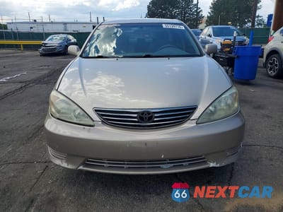 Piąte zdjęcie samochodu w środku: 2006 TOYOTA CAMRY LE VIN:4T1BE32K76U708656 - miniatura
