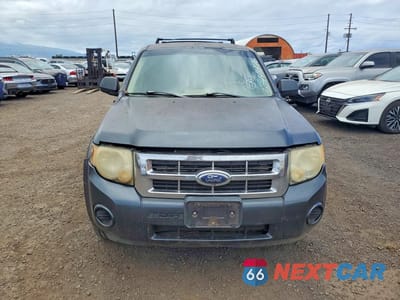 Piąte zdjęcie samochodu w środku: 2008 FORD ESCAPE XLS VIN:1FMCU92Z58KB85451 - miniatura