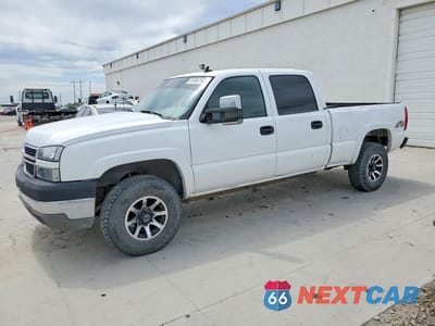 2006 CHEVROLET SILVERADO K2500 HEAVY DUTY 1GCHK23D16F172132 - główne zdjęcie licytacji z USA - miniatura