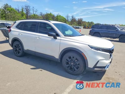 Czwarte zdjęcie samochodu z boku: 2024 HONDA CR-V SPORT TOURING VIN:5J6RS6H94RL019843 - miniatura