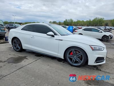 Czwarte zdjęcie samochodu z boku: 2018 AUDI A5 PREMIUM PLUS S-LINE VIN:WAUTNAF55JA001872 - miniatura