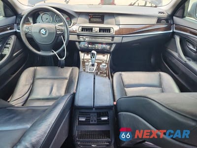 Zdjęcie 8 z 12 samochodu: 2013 BMW 528 I VIN:WBAXG5C5XDD229831 - miniatura