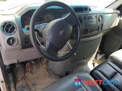 Zdjęcie 8 z 13 samochodu: 2016 FORD E350 BOX TRUCK VIN:1FDWE3FL1GDC36458 - miniatura