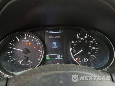 Zdjęcie 9 z 13 samochodu: 2017 NISSAN ROGUE SV VIN:5N1AT2MT5HC830801 - miniatura