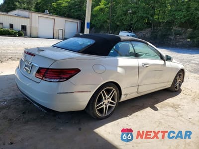 Trzecie zdjęcie samochodu z tyłu: 2015 MERCEDES-BENZ E 400 VIN:WDDKK6FFXFF299266 - miniatura