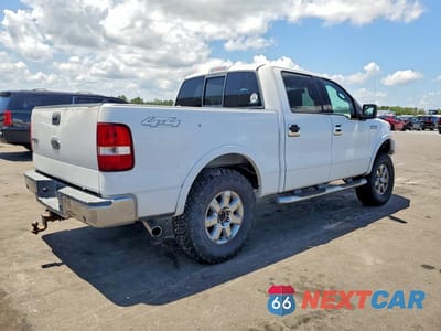 Trzecie zdjęcie samochodu z tyłu: 2004 FORD F150 SUPERCREW VIN:1FTPW14524KC00705 - miniatura