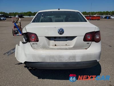 Zdjęcie 6 z 12 samochodu: 2010 VOLKSWAGEN JETTA SE VIN:3VWRZ7AJ0AM123953 - miniatura