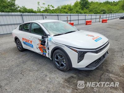 Czwarte zdjęcie samochodu z boku: 2026 KIA K4 LXS VIN:3KPFT4DE5TE267676 - miniatura