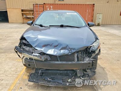 Piąte zdjęcie samochodu w środku: 2018 TOYOTA COROLLA LE VIN:2T1BURHE8JC009618 - miniatura