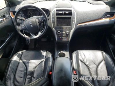 Zdjęcie 8 z 13 samochodu: 2018 LINCOLN MKC RESERVE VIN:5LMCJ3D95JUL14993 - miniatura
