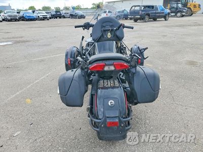 Czwarte zdjęcie samochodu z boku: 2017 CAN-AM SPYDER ROADSTER F3 VIN:2BXRDDD25HV002396 - miniatura