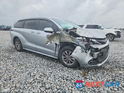 Czwarte zdjęcie samochodu z boku: 2021 TOYOTA SIENNA LE VIN:5TDKRKEC1MS016806 - miniatura