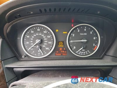 Zdjęcie 9 z 12 samochodu: 2010 BMW 528 XI VIN:WBANV1C50AC157951 - miniatura
