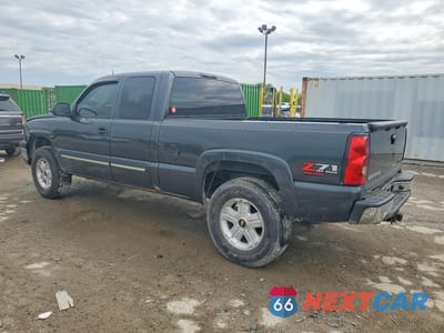 Drugie zdjęcie samochodu z przodu: 2004 CHEVROLET SILVERADO K1500 VIN:2GCEK19T741154847 - miniatura
