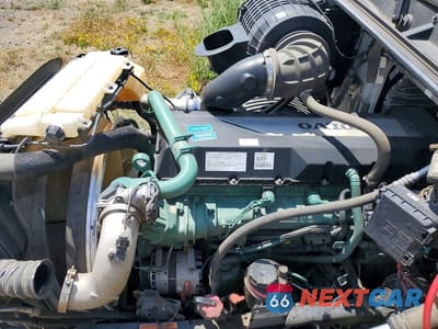 Zdjęcie 7 z 10 samochodu: 2024 VOLVO VN VNL VIN:4V4NC9EH1RN640593 - miniatura