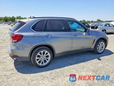 Trzecie zdjęcie samochodu z tyłu: 2016 BMW X5 XDR40E VIN:5UXKT0C52G0F75252 - miniatura