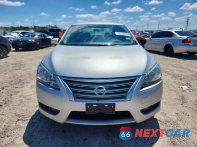 Piąte zdjęcie samochodu w środku: 2015 NISSAN SENTRA SV VIN:3N1AB7AP8FY355406 - miniatura