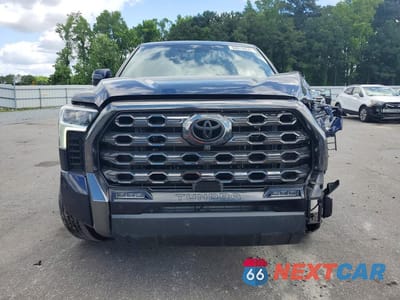 Piąte zdjęcie samochodu w środku: 2022 TOYOTA TUNDRA PLATINUM VIN:5TFNA5DB4NX002280 - miniatura