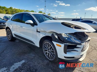 Czwarte zdjęcie samochodu z boku: 2021 PORSCHE MACAN S VIN:WP1AB2A53MLB35738 - miniatura