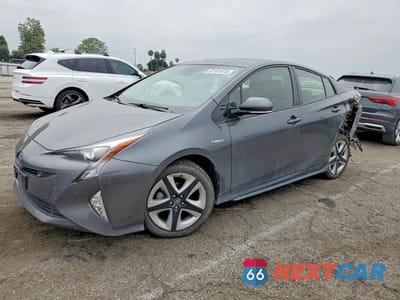 2017 TOYOTA PRIUS THREE TOURING JTDKARFUXH3048331 - główne zdjęcie licytacji z USA - miniatura