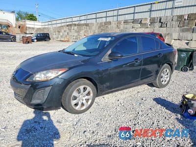 2011 MAZDA 3 I JM1BL1UFXB1413688 - główne zdjęcie licytacji z USA - miniatura