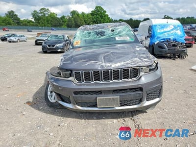 Piąte zdjęcie samochodu w środku: 2022 JEEP GRAND CHEROKEE L LAREDO VIN:1C4RJKAGXN8552951 - miniatura
