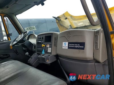 Zdjęcie 8 z 13 samochodu: 2018 INTERNATIONAL 4300 BOX TRUCK VIN:1HTMMMML1JH420373 - miniatura