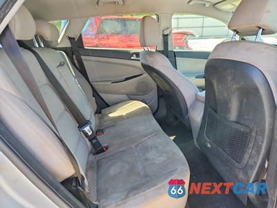 Zdjęcie 11 z 13 samochodu: 2019 HYUNDAI TUCSON VALUE VIN:KM8J33A41KU863976 - miniatura