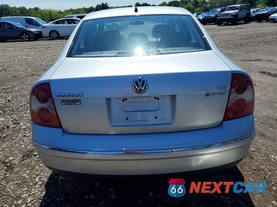 Zdjęcie 6 z 12 samochodu: 2002 VOLKSWAGEN PASSAT GLX 4MOTION VIN:WVWTH63B92P186413 - miniatura