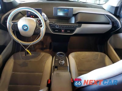 Zdjęcie 8 z 12 samochodu: 2015 BMW I3 BEV VIN:WBY1Z2C52FV286750 - miniatura