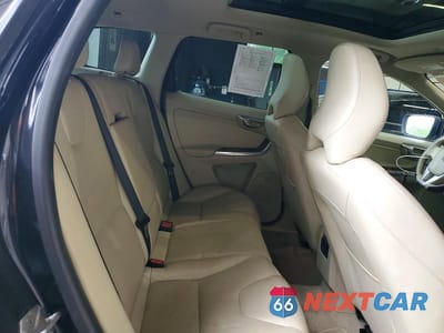 Zdjęcie 11 z 13 samochodu: 2016 VOLVO XC60 T5 PREMIER VIN:YV4612RK7G2839579 - miniatura