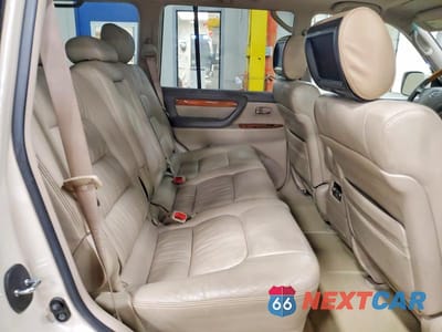 Zdjęcie 11 z 13 samochodu: 2007 LEXUS LX 470 VIN:JTJHT00W974020522 - miniatura