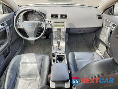 Zdjęcie 8 z 12 samochodu: 2009 VOLVO C70 T5 VIN:YV1MC67219J070319 - miniatura