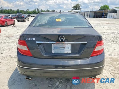 Zdjęcie 6 z 12 samochodu: 2010 MERCEDES-BENZ C 300 VIN:WDDGF5EBXAA404641 - miniatura