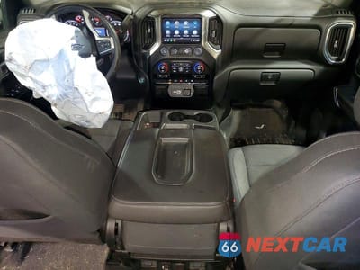 Zdjęcie 8 z 12 samochodu: 2019 CHEVROLET SILVERADO K1500 RST VIN:3GCUYEED1KG169266 - miniatura