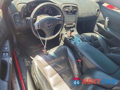Zdjęcie 8 z 12 samochodu: 2011 CHEVROLET CORVETTE VIN:1G1YC2DWXB5101016 - miniatura
