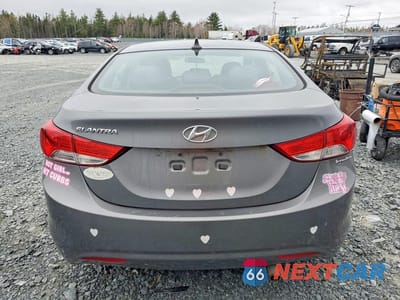 Zdjęcie 6 z 12 samochodu: 2013 HYUNDAI ELANTRA GLS VIN:5NPDH4AE6DH154278 - miniatura