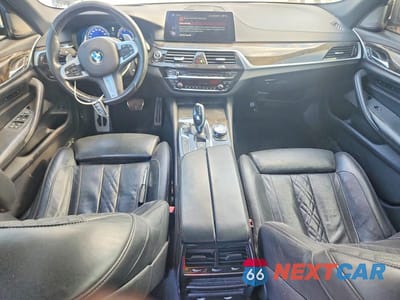 Zdjęcie 8 z 13 samochodu: 2018 BMW 540 I VIN:WBAJE5C5XJWA94073 - miniatura