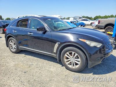 Czwarte zdjęcie samochodu z boku: 2011 INFINITI FX35 BASE VIN:JN8AS1MW2BM732794 - miniatura
