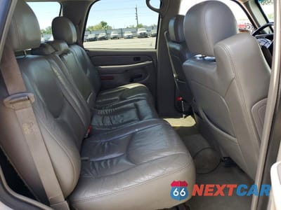 Zdjęcie 11 z 13 samochodu: 2004 GMC YUKON VIN:1GKEK13Z34J167618 - miniatura