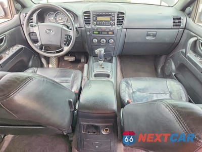 Zdjęcie 8 z 13 samochodu: 2007 KIA SORENTO BASE VIN:KNDJD736375670835 - miniatura