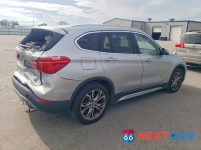 Trzecie zdjęcie samochodu z tyłu: 2017 BMW X1 XDRIVE28I VIN:WBXHT3C30H5F83434 - miniatura