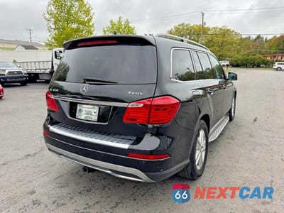 Trzecie zdjęcie samochodu z tyłu: 2014 MERCEDES-BENZ GL 450 4MATIC VIN:4JGDF7CE8EA289772 - miniatura