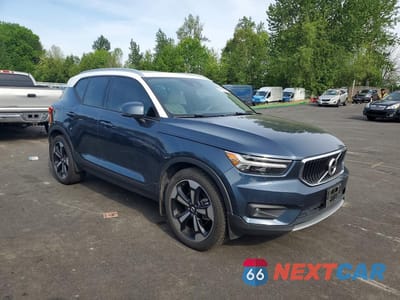 Czwarte zdjęcie samochodu z boku: 2021 VOLVO XC40 T5 MOMENTUM VIN:YV4162UK6M2561949 - miniatura