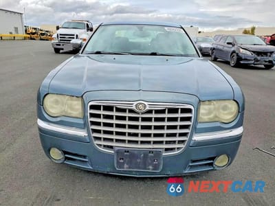 Piąte zdjęcie samochodu w środku: 2006 CHRYSLER 300C VIN:2C3KA63H56H168381 - miniatura