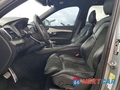 Zdjęcie 7 z 13 samochodu: 2018 VOLVO XC90 T5 VIN:YV4102KM7J1199640 - miniatura