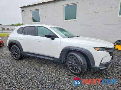 Czwarte zdjęcie samochodu z boku: 2023 MAZDA CX-50 PREFERRED PLUS VIN:7MMVABCM6PN138104 - miniatura