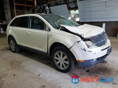 Czwarte zdjęcie samochodu z boku: 2007 LINCOLN MKX VIN:2LMDU88CX7BJ32646 - miniatura