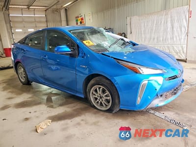Czwarte zdjęcie samochodu z boku: 2022 TOYOTA PRIUS LE AWD-E VIN:JTDL9MFU0N3040590 - miniatura